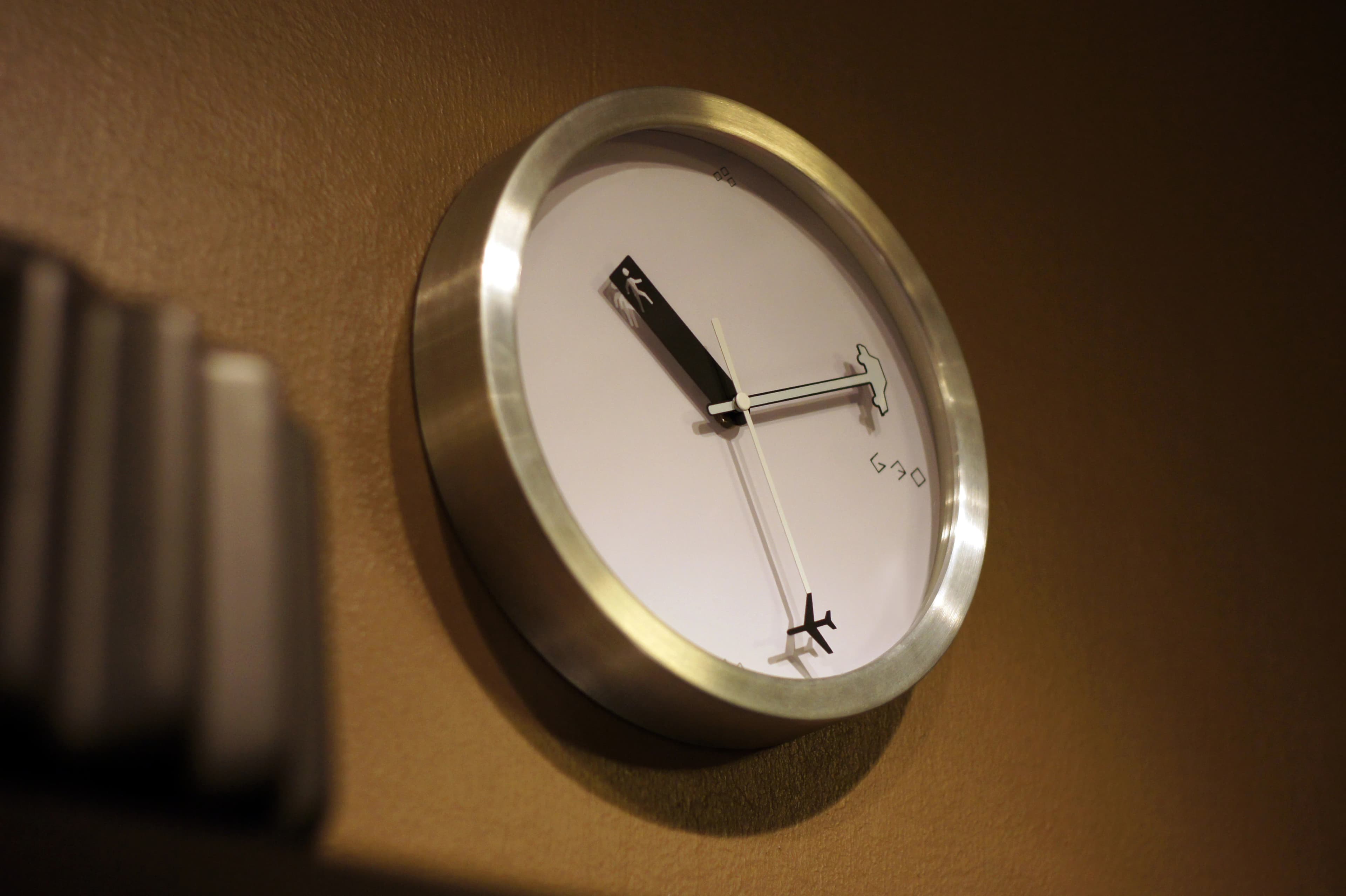 Side view of the Day By Day wall clock