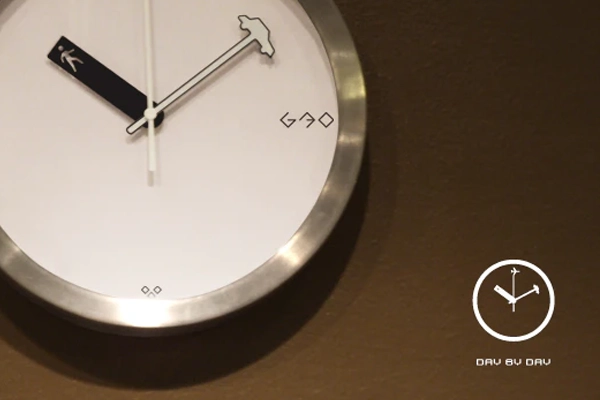 Day By Day Creative Wall Clock cover